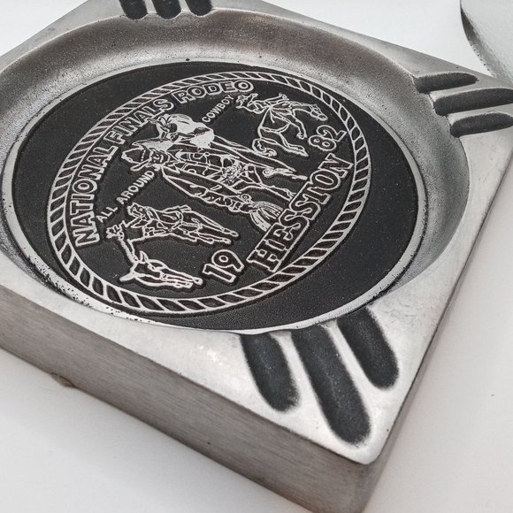 1982 NFR Rodeo Ashtray All Around Cowboy Hesston RARE National Finals Horse - Picture 5 of 9